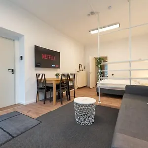 2 Winterhude Apartment